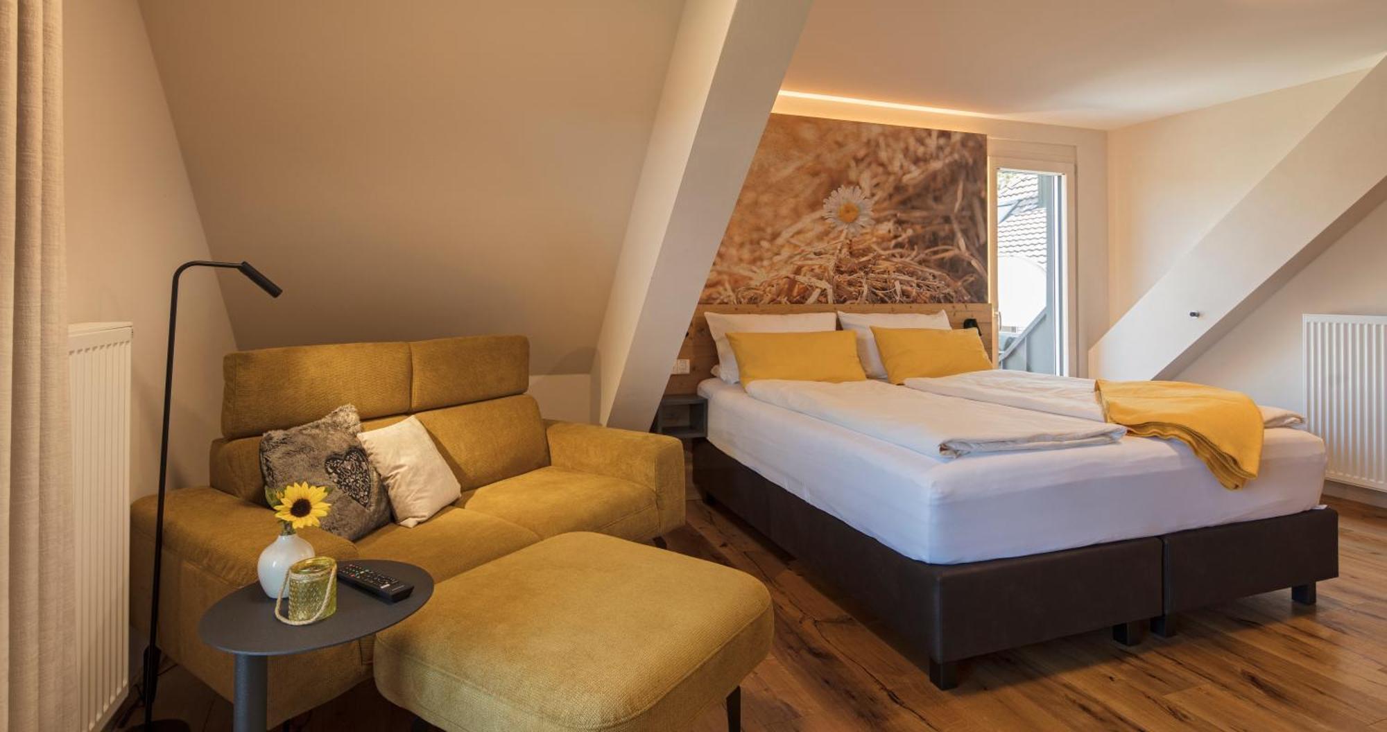 Landhotel Gasthaus Zum Pflug تسل-آم-هارمرزباخ المظهر الخارجي الصورة