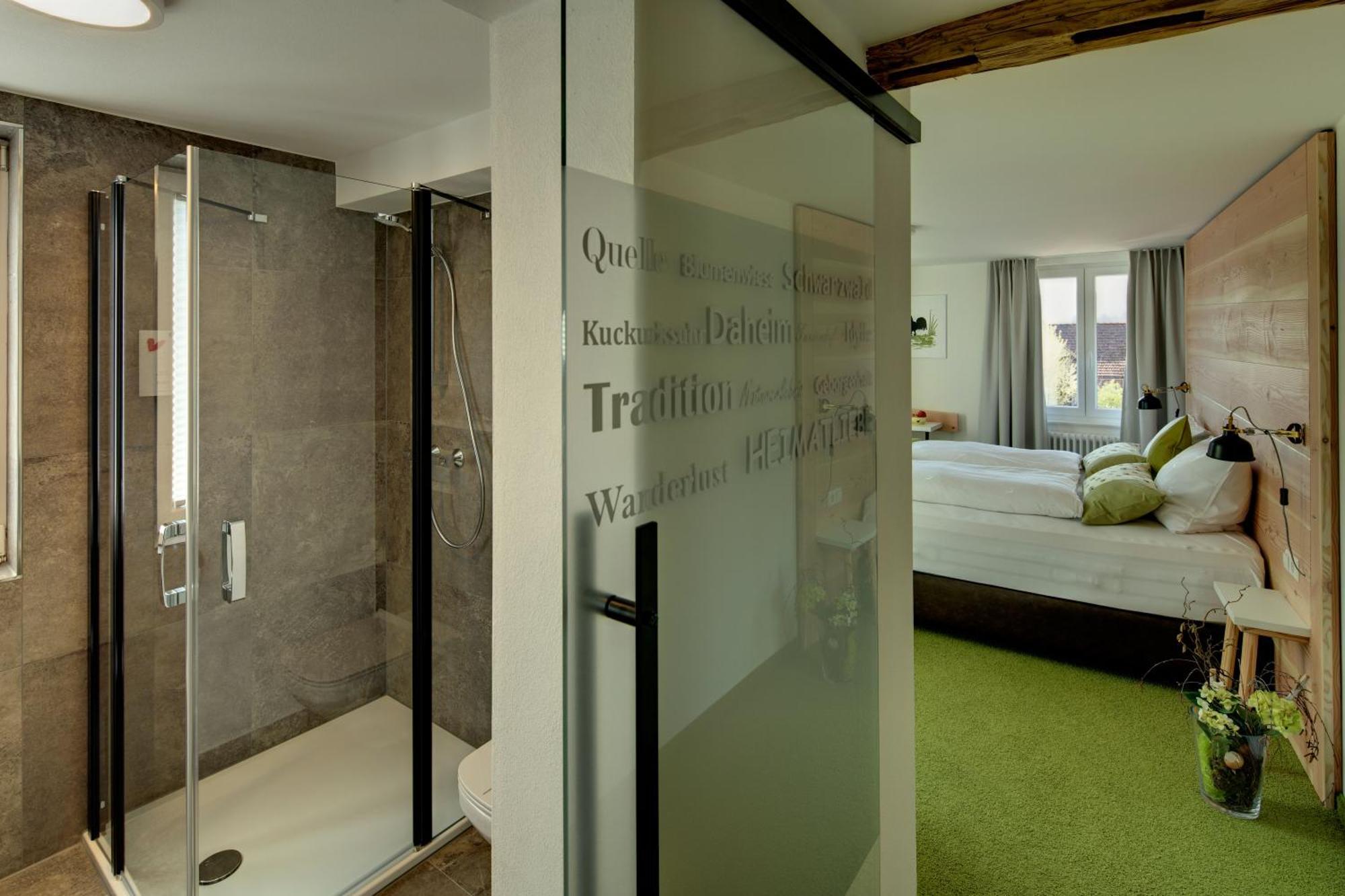 Landhotel Gasthaus Zum Pflug تسل-آم-هارمرزباخ المظهر الخارجي الصورة