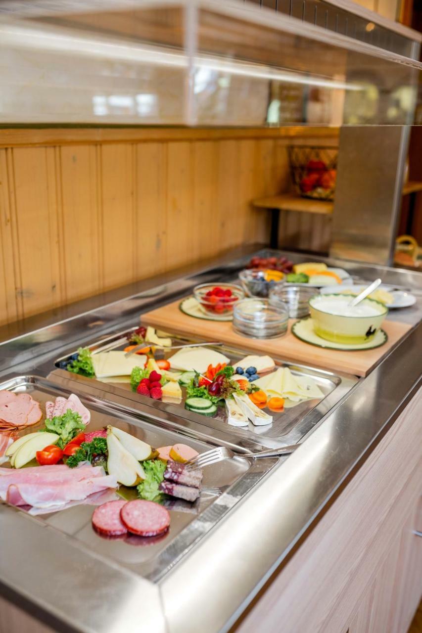 Landhotel Gasthaus Zum Pflug تسل-آم-هارمرزباخ المظهر الخارجي الصورة